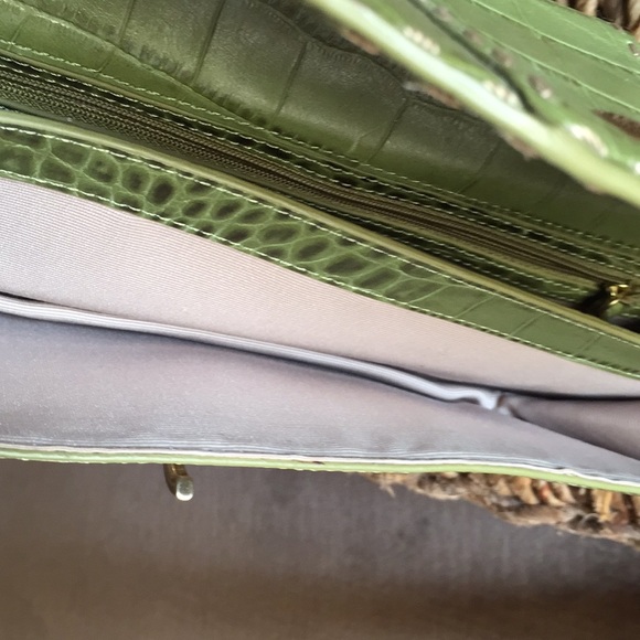 Ann Taylor handbag. Lime green moc croc embossed. - Picture 5 of 7